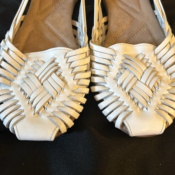 COPY - Naturalizer Sandles - Picture 2 of 7